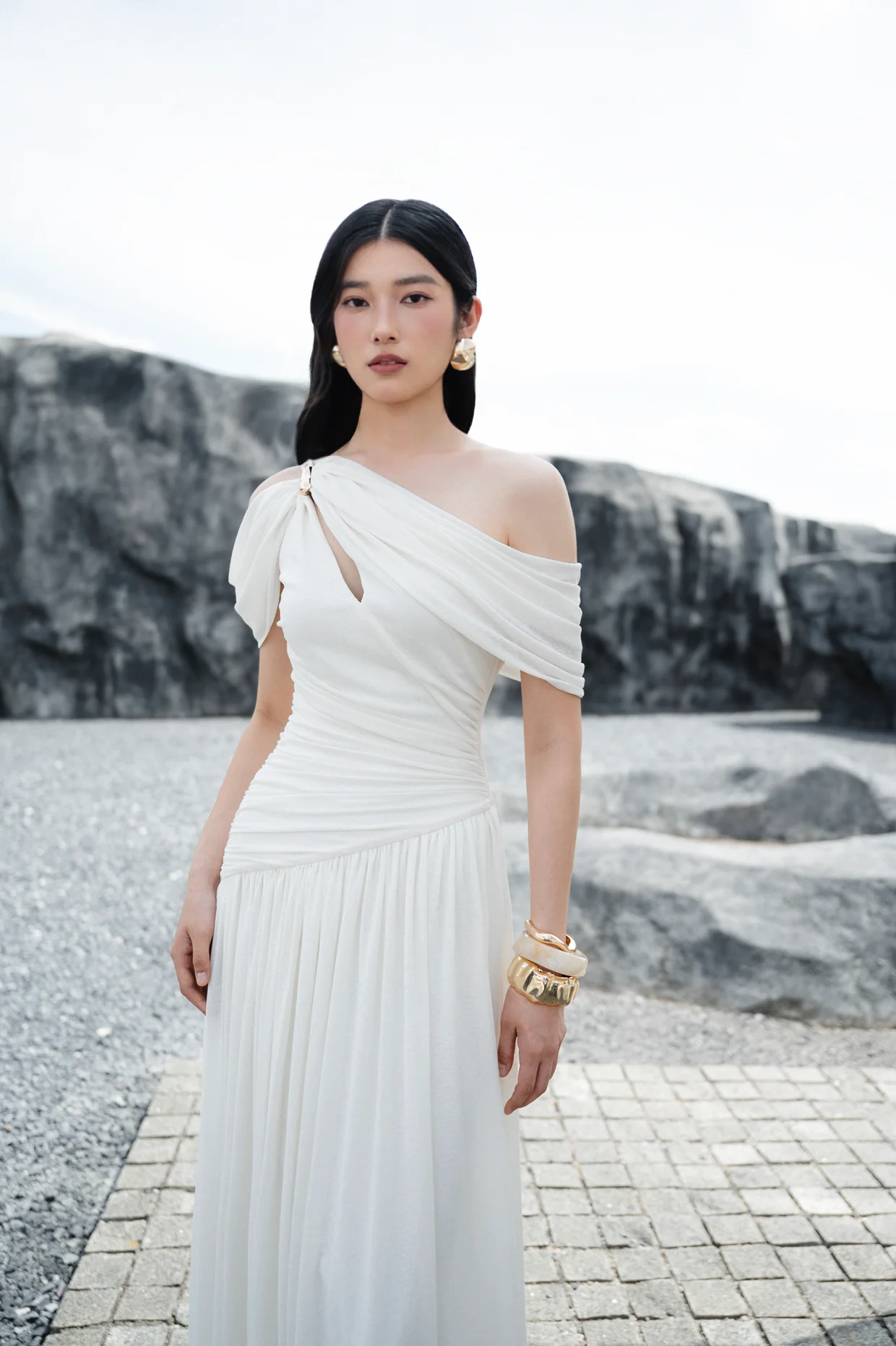 Elegant Off-the-Shoulder Ruched Chiffon Gown – Ivory