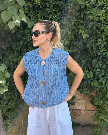Gold buttons beauty top Blue