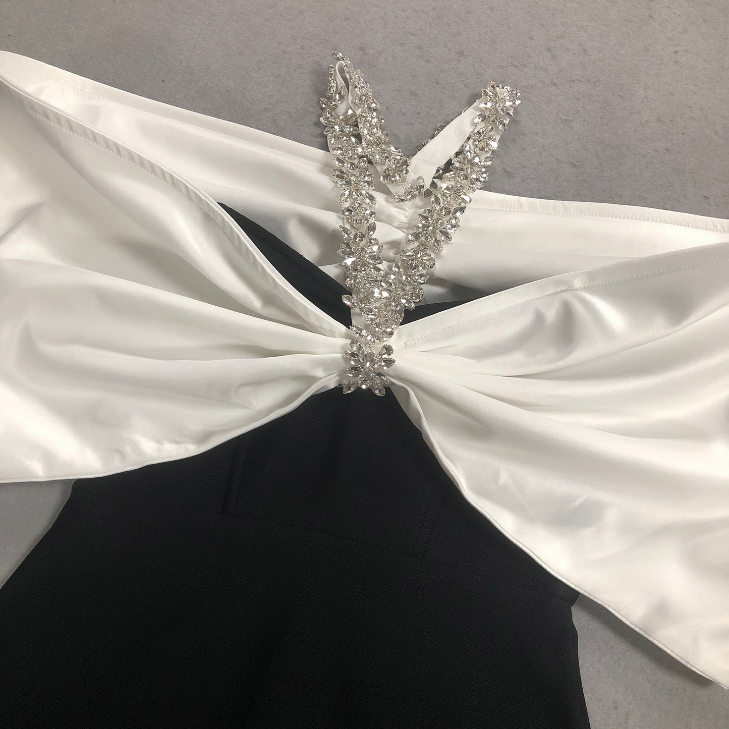 Luminary Satin Bow Column