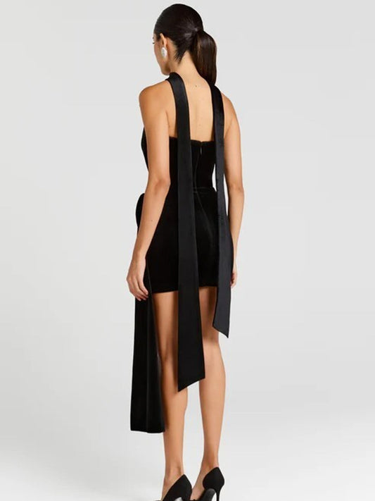 Luxurious Velvet Strapless Mini Dress with Draped Detailing